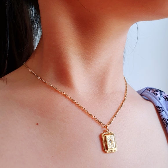 Water Resistant 18ct Gold Plated Rectangle Pendant Necklace - Picture 3 of 4